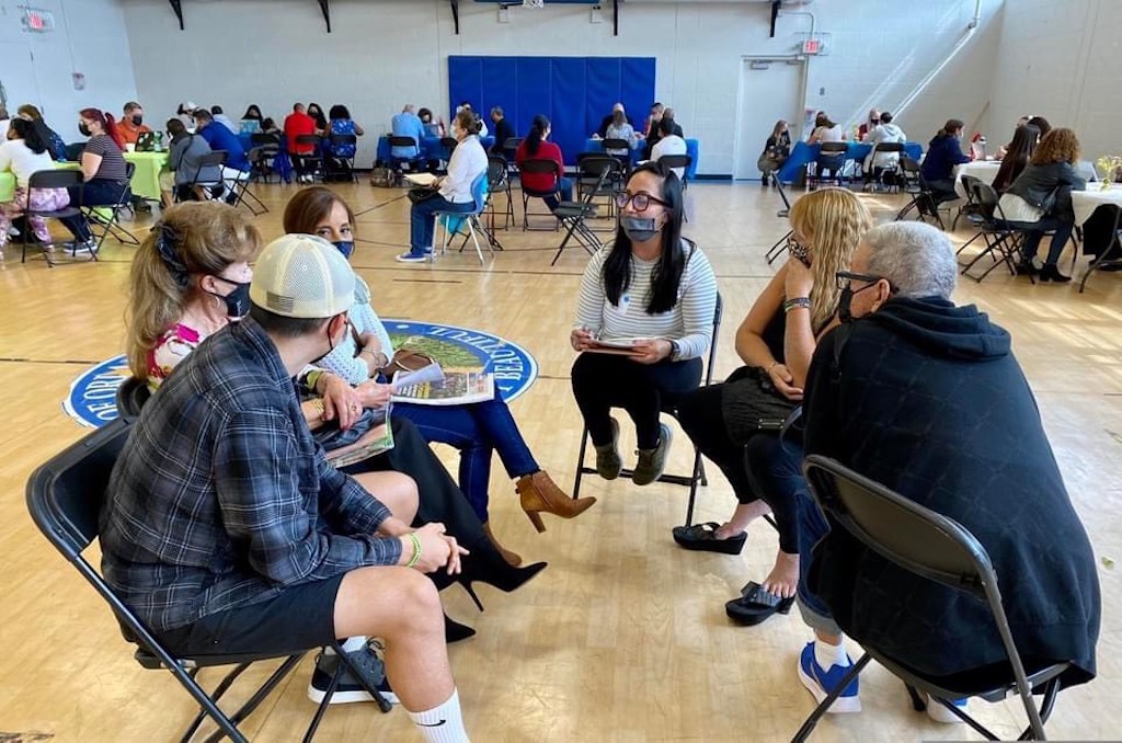 orientación legal “Hello”, de Orlando Center for Justice.